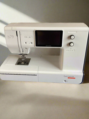bernette b79 | Sewing and Embroidery Machine