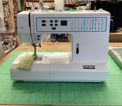 Pfaff Smarter 260c | Pre-Loved