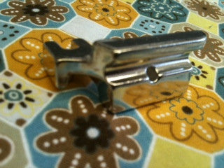 Singer Low Shank Piping Foot 3/16"